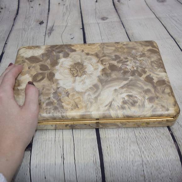 Vintage Jewelry Box - Picture 5 of 8